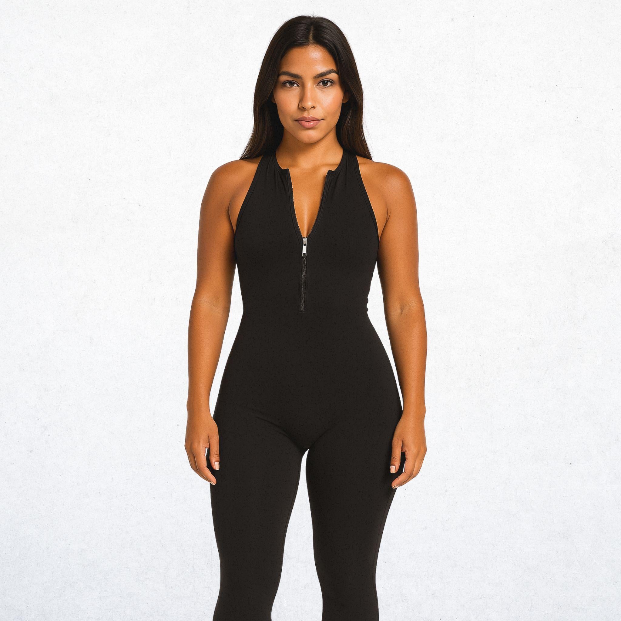Langer, schwarzer Performance-Overall für Damen. Vielseitiger Einteiler mit Attitüde Freiheit für Workout, Yoga und Alltag. Atmungsaktiv, bequem und stylisch.