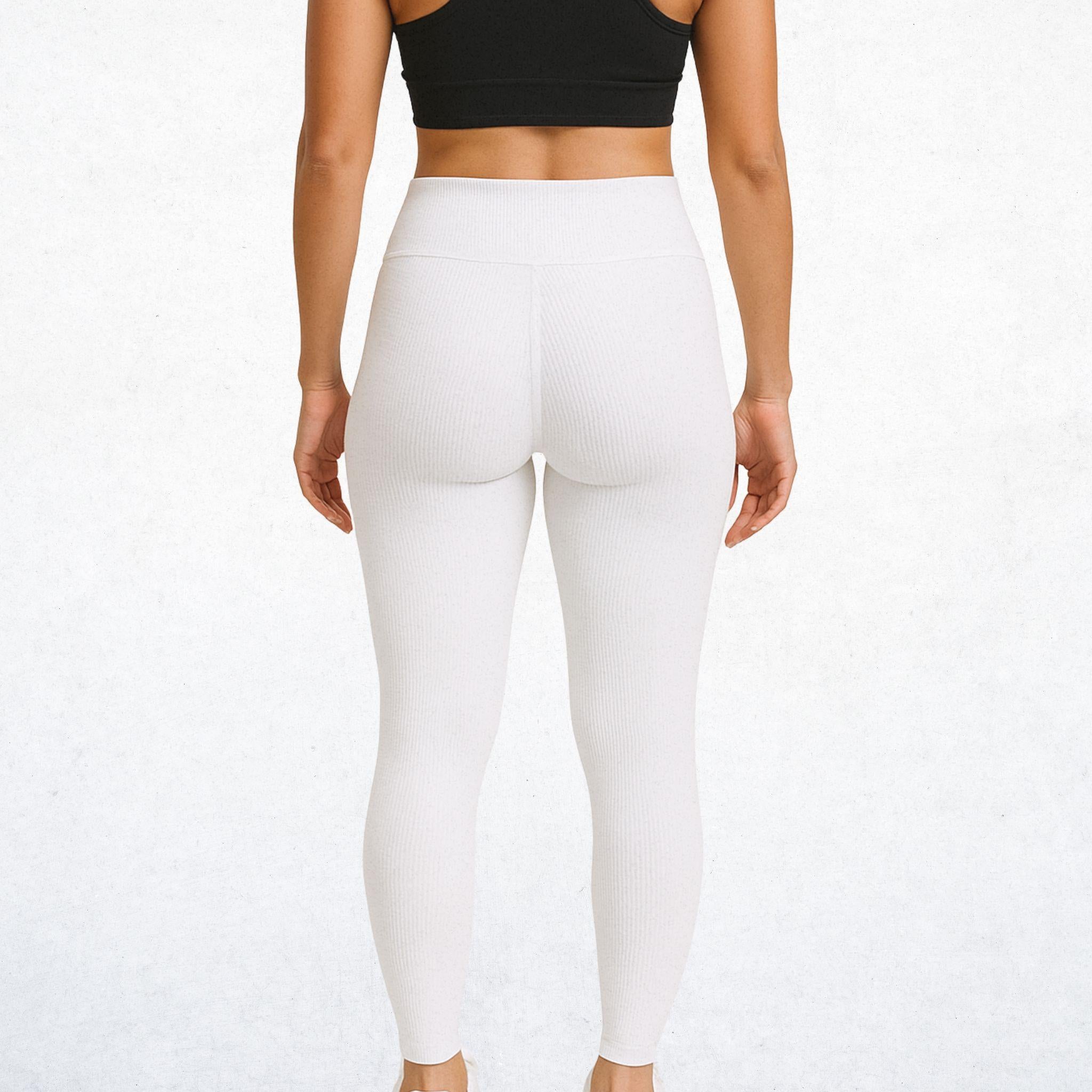 Elegantes High-Waist-Leggings für Damen in reinem Weiß. Vielseitige Performance-Leggings mit stilvollem Design für Workout, Yoga und Alltag. Atmungsaktiv, bequem und stylisch.