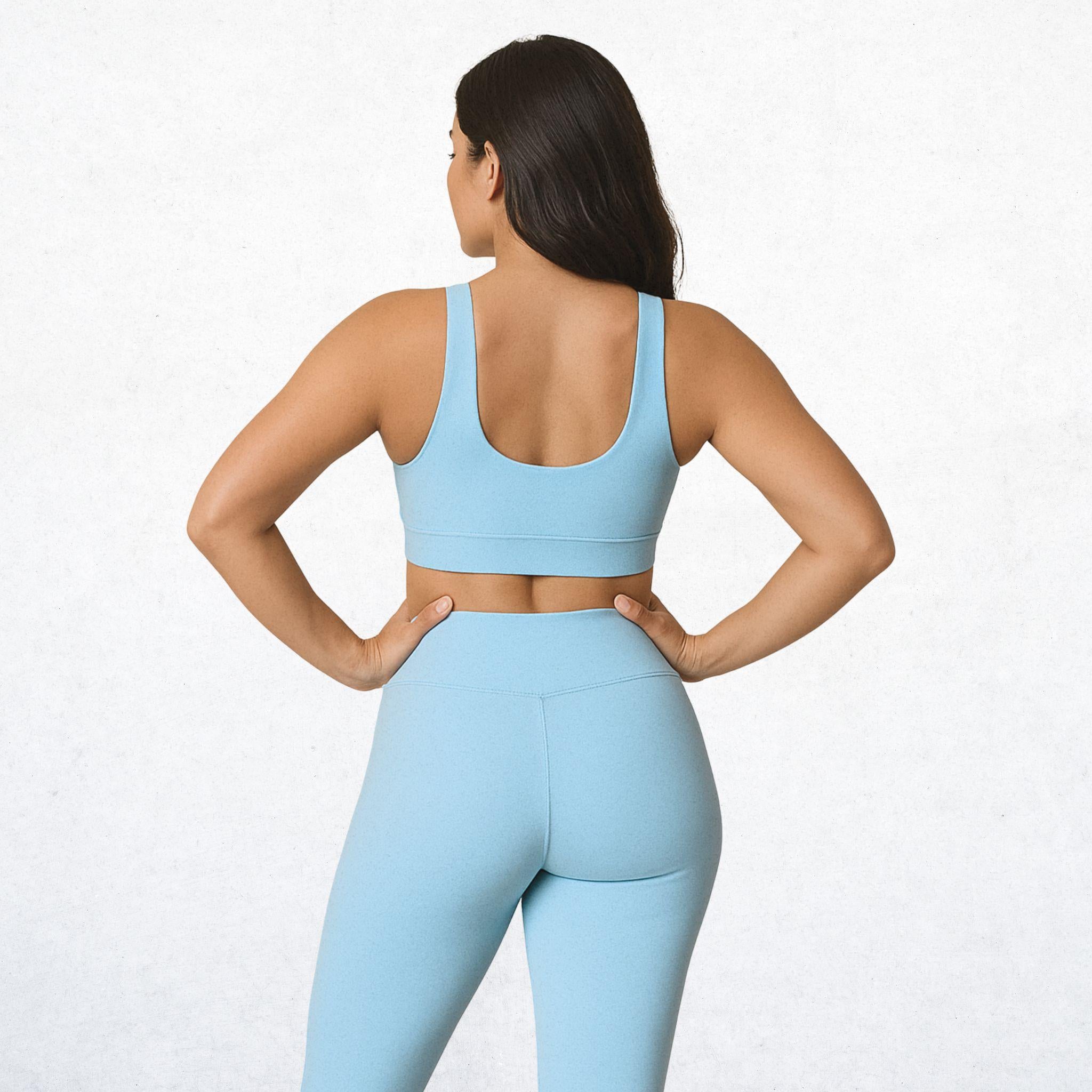 Sportliches Damen-Set „Strahlender Himmel“, ideal für Fitness und Yoga. Hergestellt aus bequemen und dehnbaren Stoffen, um optimale Leistung zu garantieren. 2 

