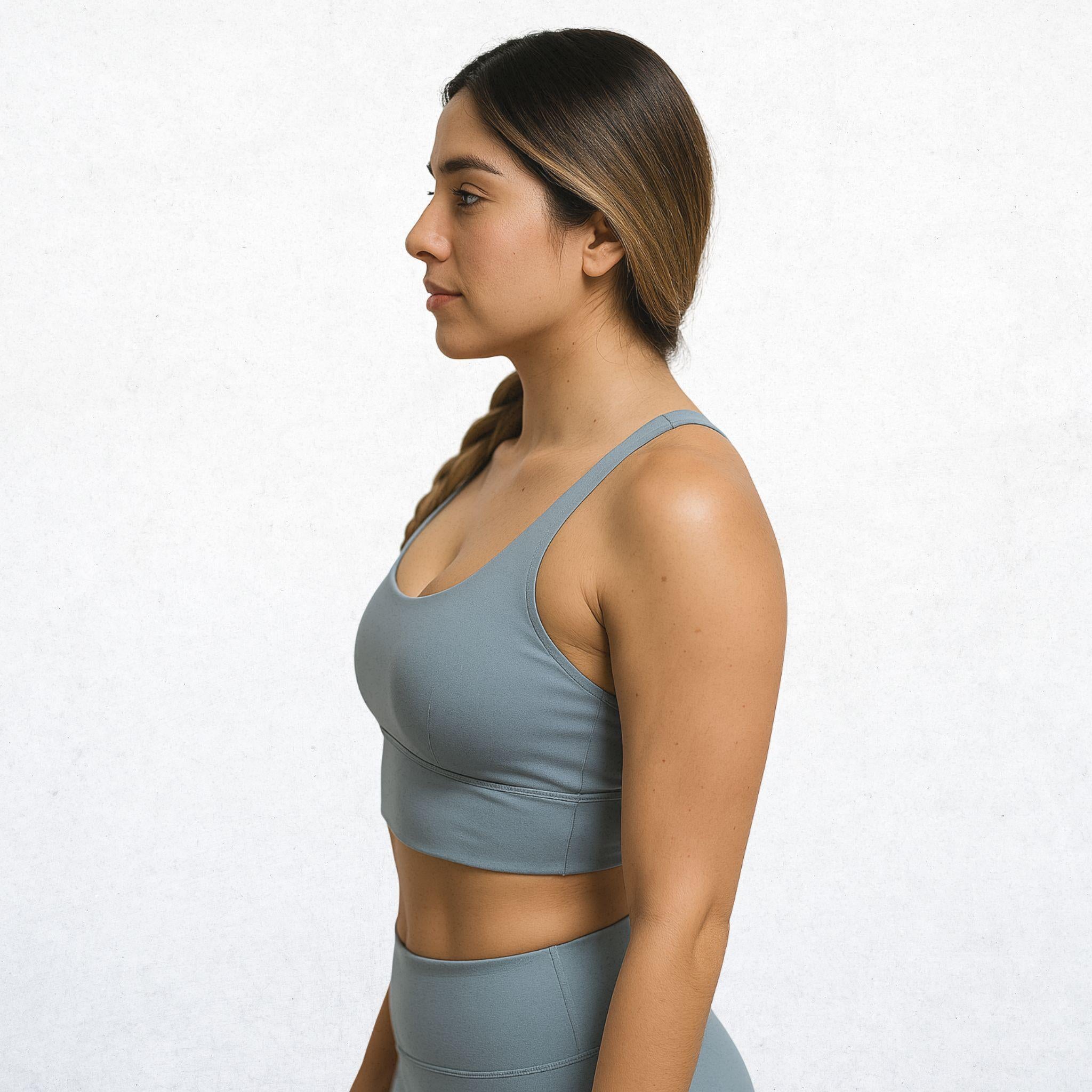 Elegantes Sport-Top für Damen in Himmelblau. Vielseitiges Design mit Stil und Funktionalität für Workout, Yoga und Alltag. Atmungsaktiv, bequem und stylisch.